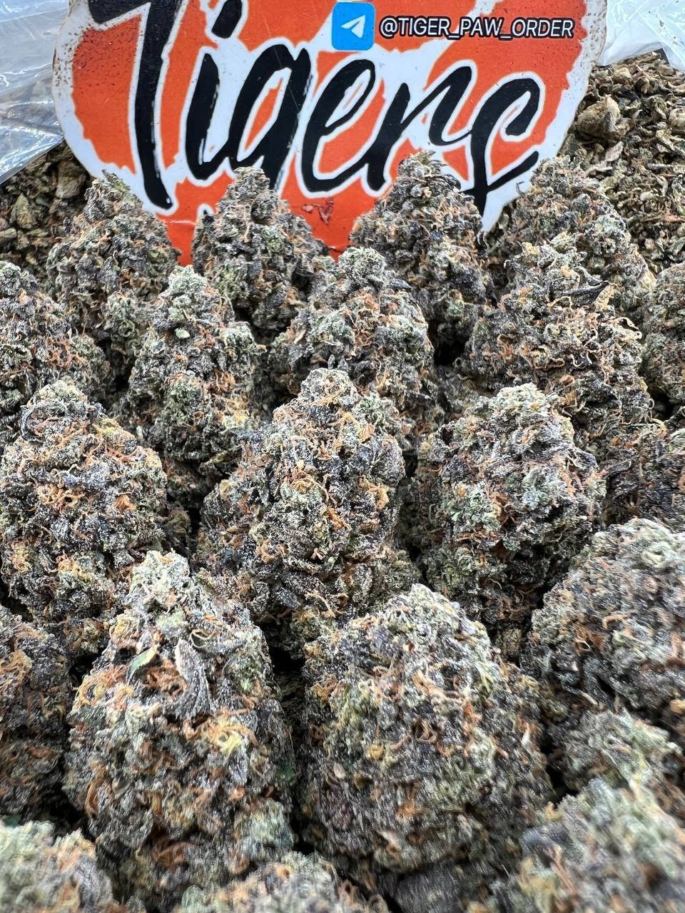 Frosted cherry cookies strain